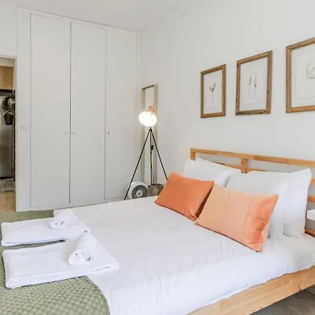 1br Retreat In Prime Location By Lovelystay * Oporto